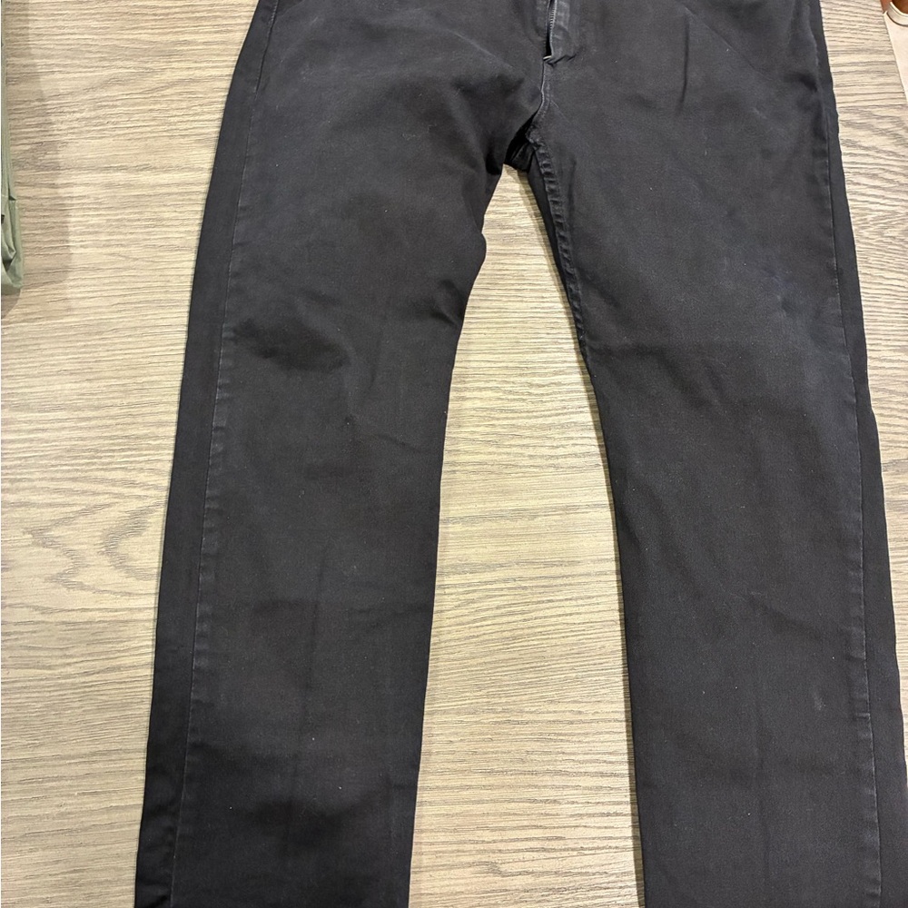 Levi's Black 502 38x32